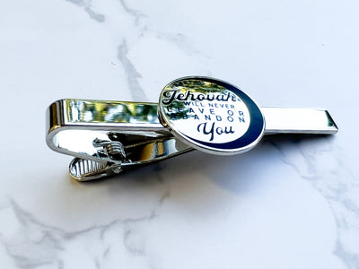 Jehovah Will Never Leave You Tie Clip Silver