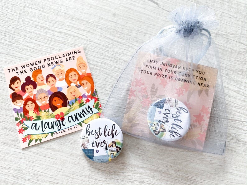 Best Life Ever & A Large Army Gift Bags - Pins - GINGERS