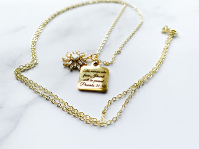 The Woman Who Fears Jehovah Will Be Praised Rhinestone Gold Necklace - GINGERS