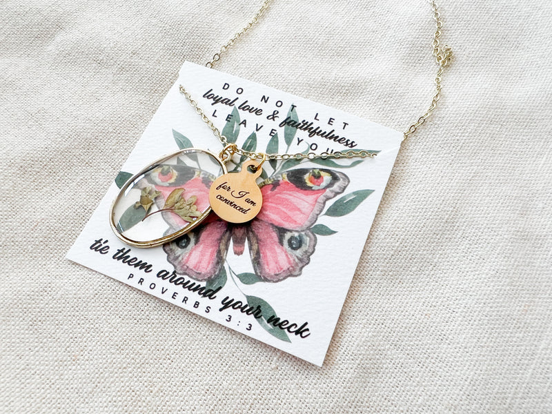 For I Am Convinced Dried Flower Gold Necklace - GINGERS